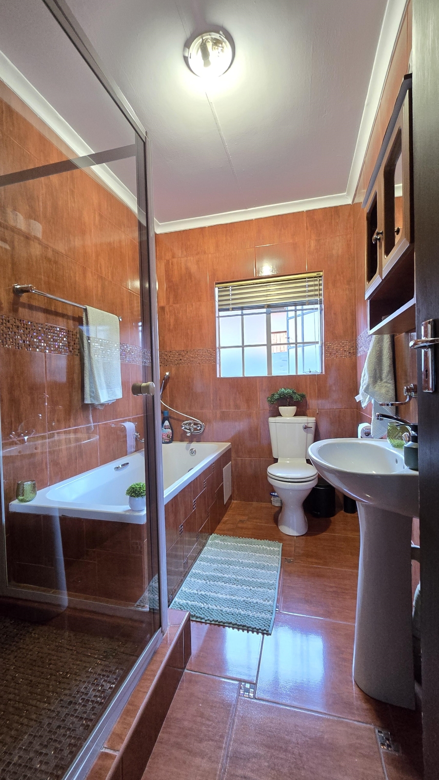 4 Bedroom Property for Sale in Waterkloof East North West